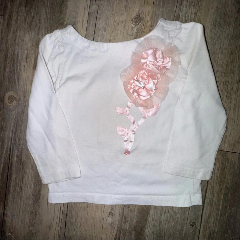 🩷3/$13🩷 Janie and Jack White Long Sleeve Tee with Pink Floral Accent